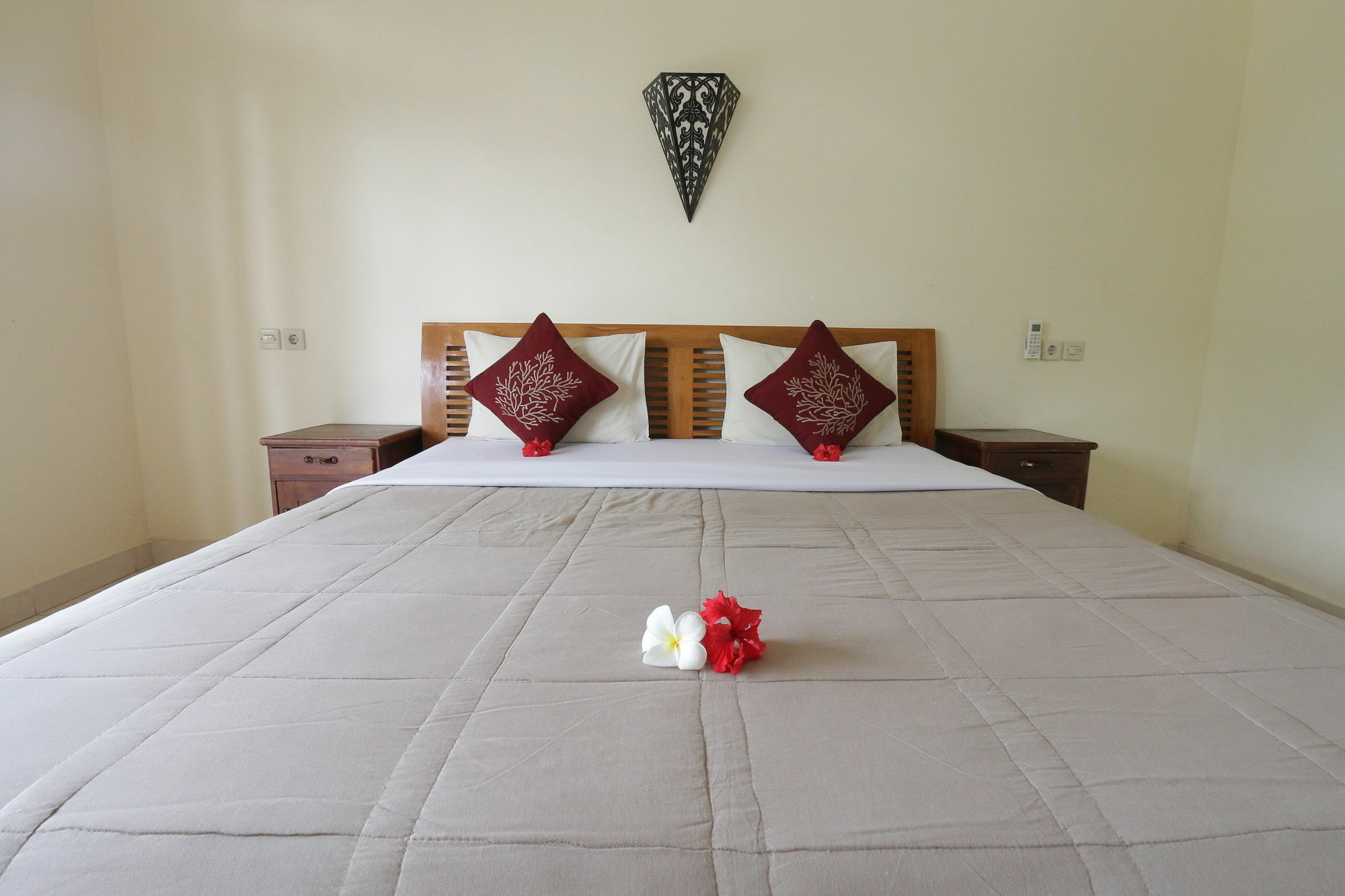 Frangipani Bungalow Otel Ubud Dış mekan fotoğraf